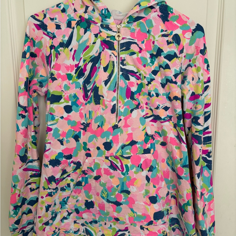 Lilly Pulitzer Popover with hood